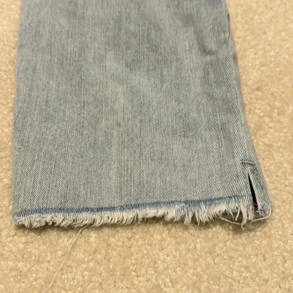 Distresssed jeans size 7 - Picture 4 of 8